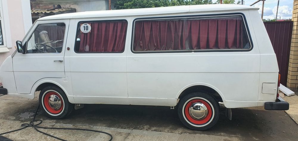 Продам авто РАФ 2203