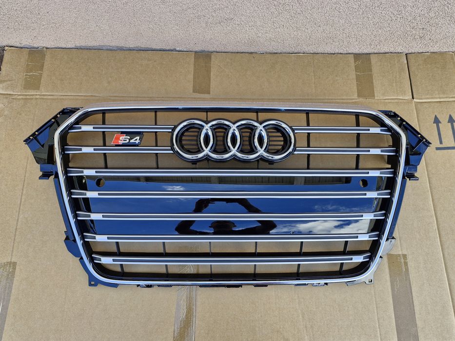 Grila centrala Audi A4 S4 B8 facelift 2012-2015 NOUA