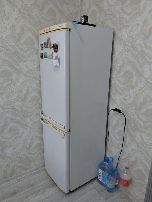 Продам БУ холодильник