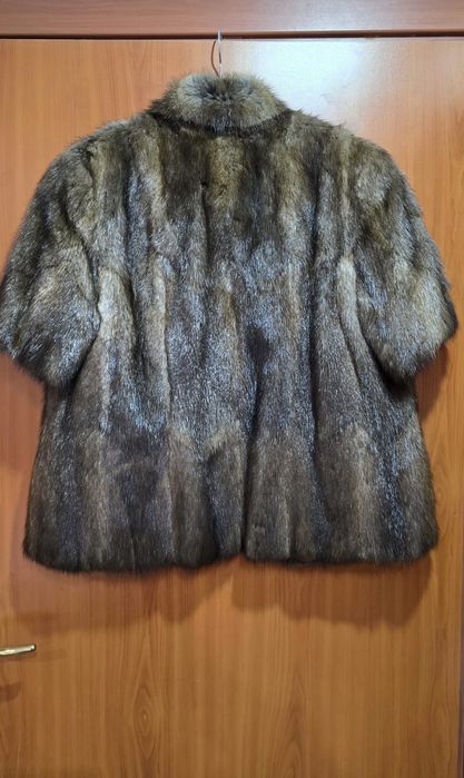 Vestă și haină de blană