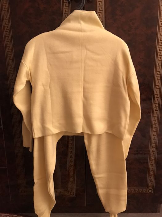 Женская одежда костюм