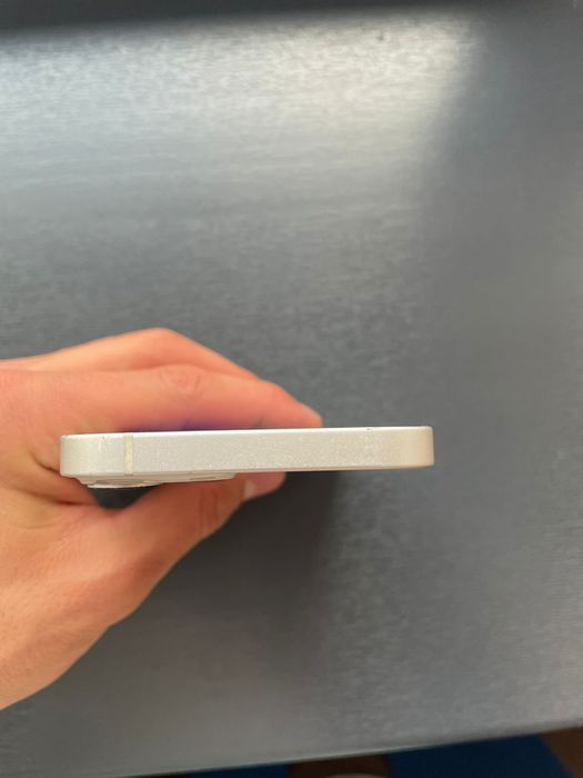 Айфон 13.   128гб.