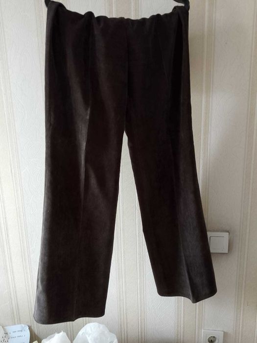 Продам женский костюм