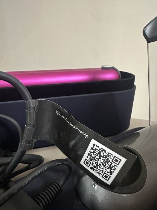 Срочно продам Дайсон выпрямитель. Оригинал!