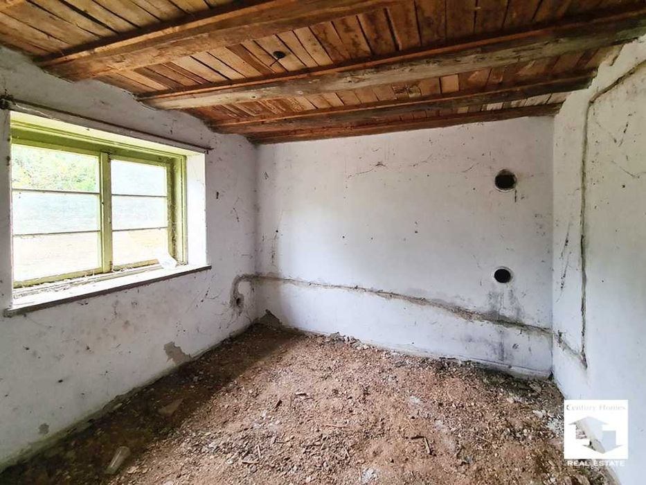 140023  Kъща с ремонтиран втори етаж, на 35 км от Велико Търново