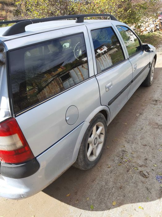 Продавам Opel Vectra На части