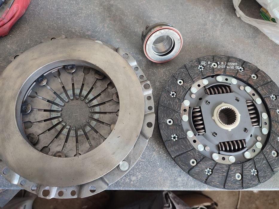 Съединител комплект LUK  за Мерцедес