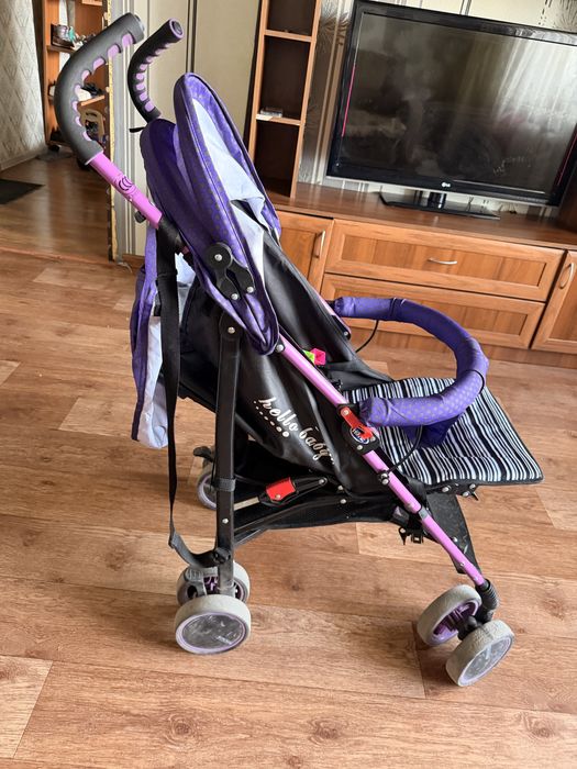 Продается прогулочная коляска