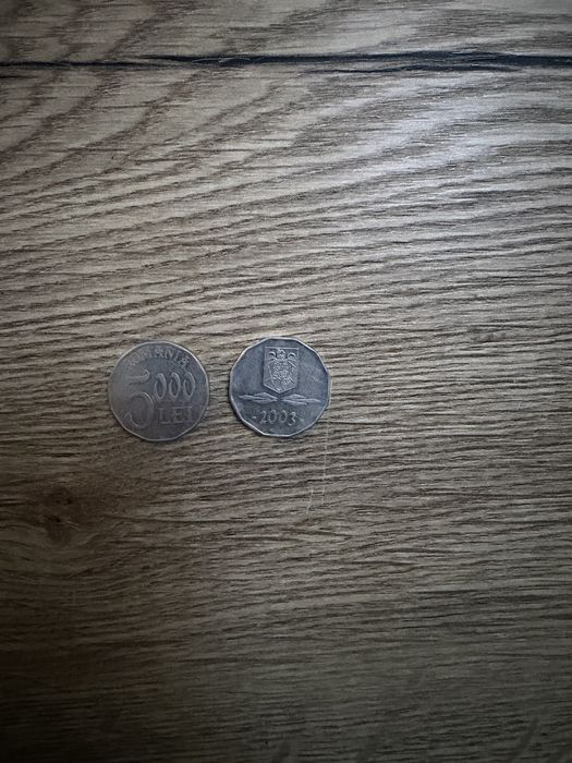 2 monede vechi 5000lei din 2003