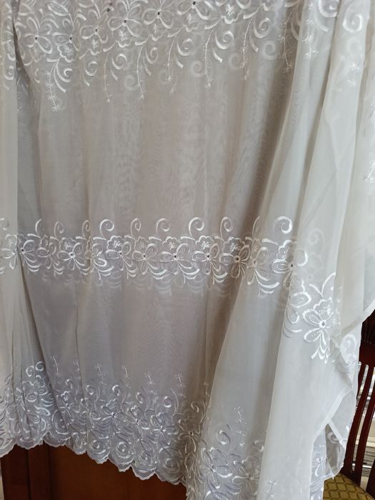 Шторы и тюли порьтеры