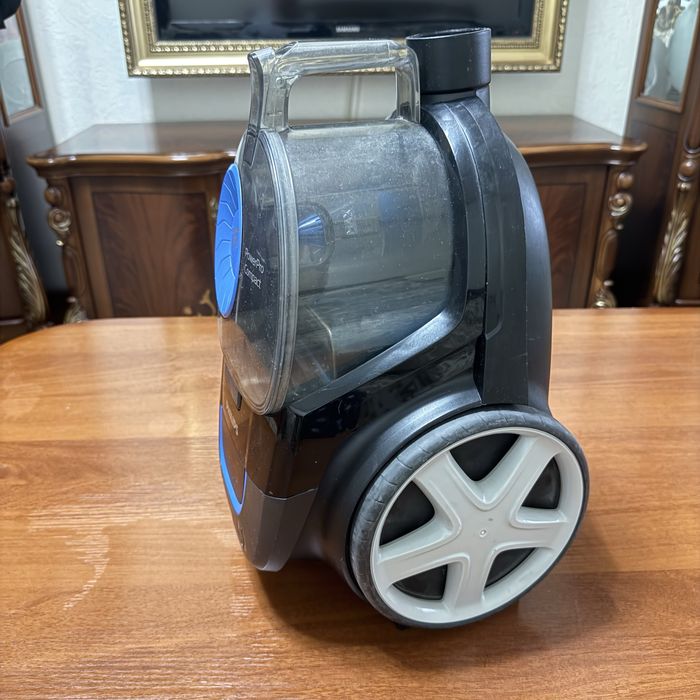 продам пылесос Филипс