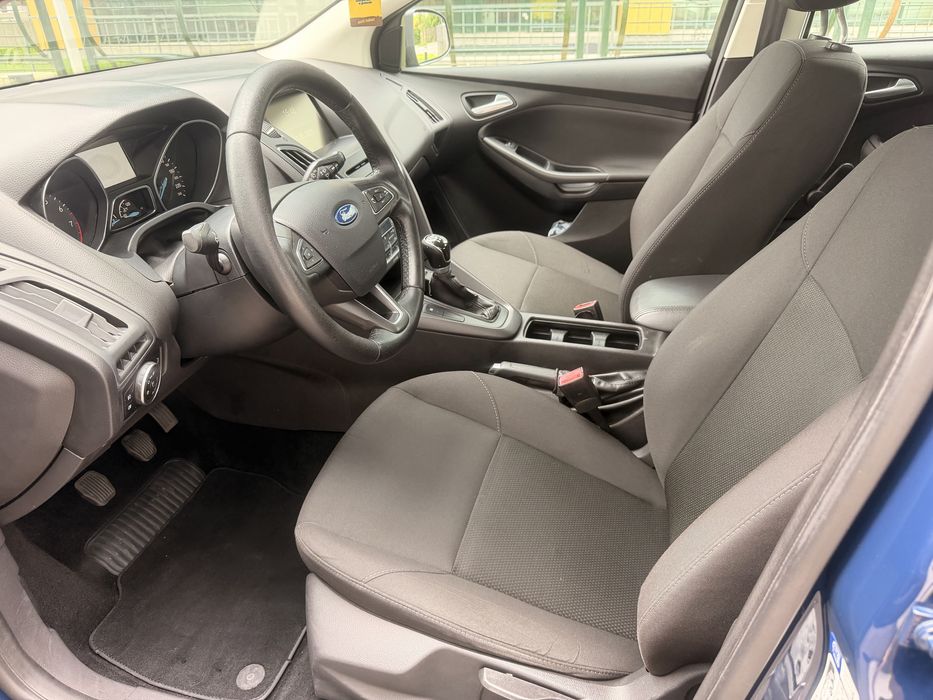 FORD Focus 2015 — imagine 5