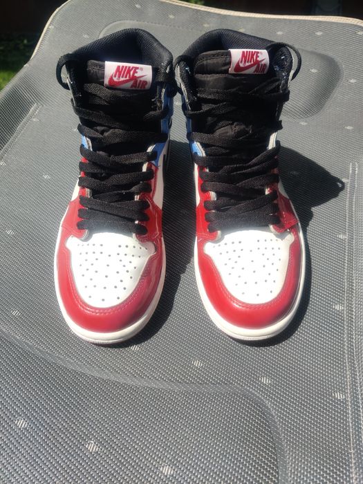 Se vinde Nike Air Jordan 1 Hugh Fearless nr.39 24.5cm