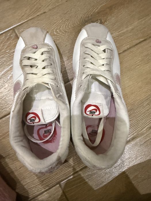 Nike Cortez в специальном издании "Valentine's Day