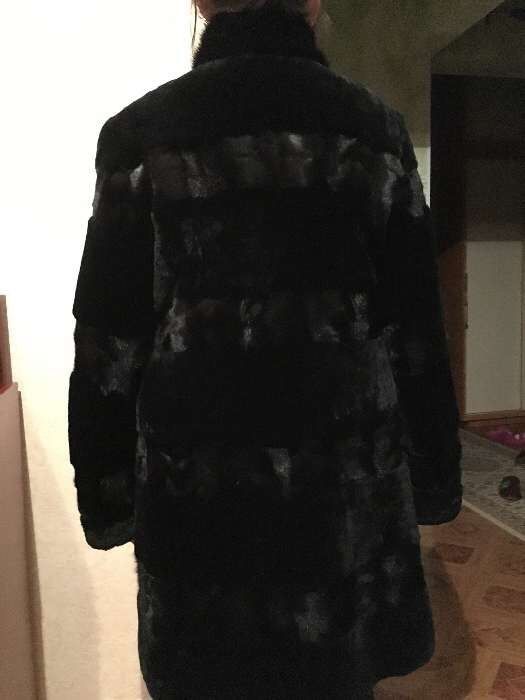Продам шубу женскую