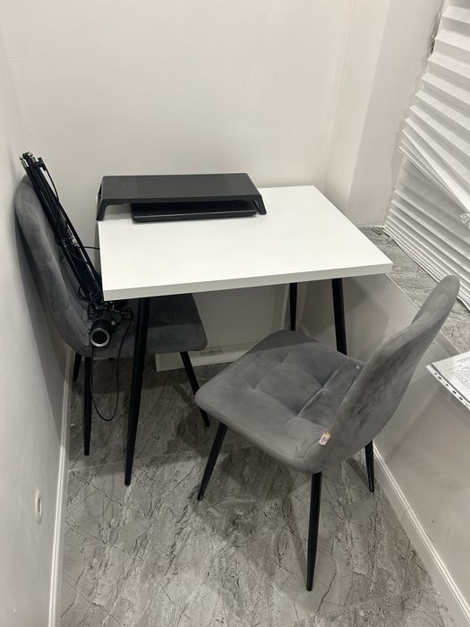 Продам стол со стульями