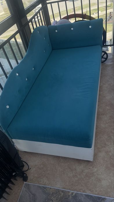 Деткий диван ,кровать