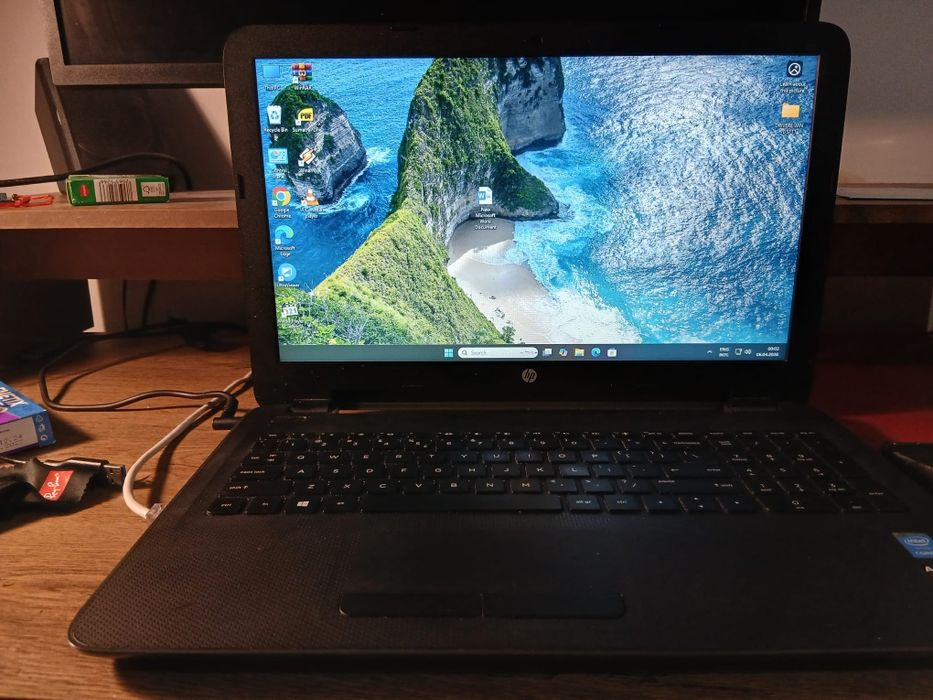 Vand laptop  model HP 250 G4 in stare foarte bună  in Brașov