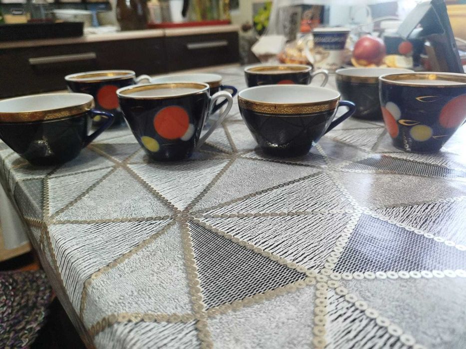 Продам набор чайных чашек