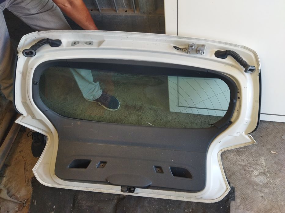 Заден капак за БМВ Ф20 ф21 BMW F21 F20