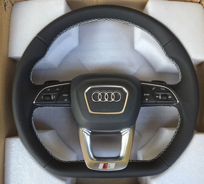 Спортен рязан волан от перфорирана кожа за Ауди А4 Б9 А5 Audi A4 B9 A5 тунинг С-лайн визия