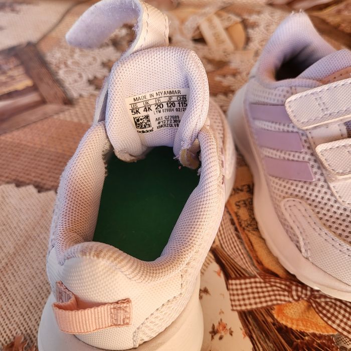 Adidasi adidas nr 20