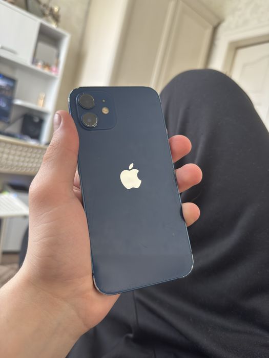 Продам iphone 12