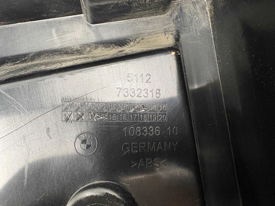 Десен водач / държач задна броня БМВ Х1 Ф48 BMW X1 F48