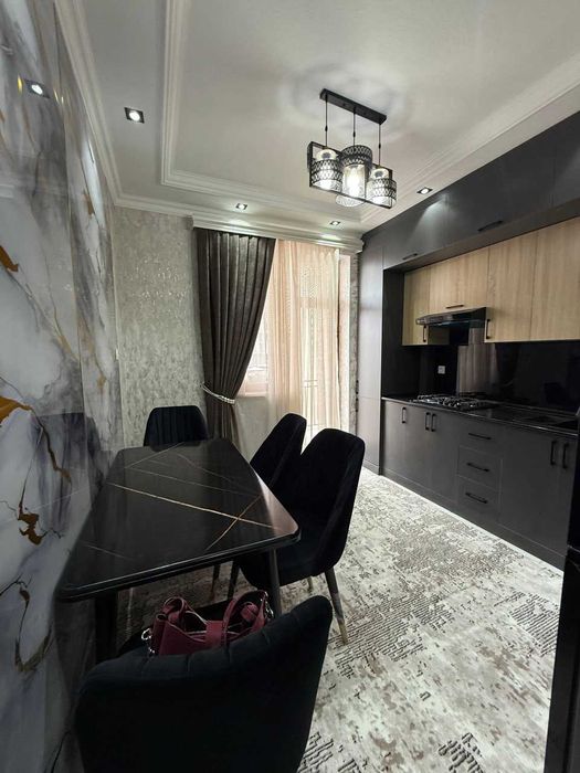 3х комнатная квартира на 4 этаже 91кв/м, в Самарканде