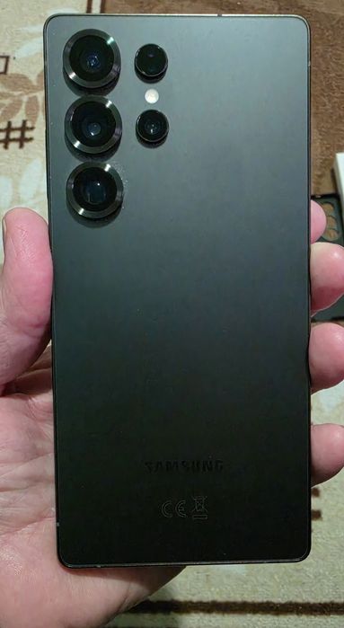 Продавам S25 Ultra