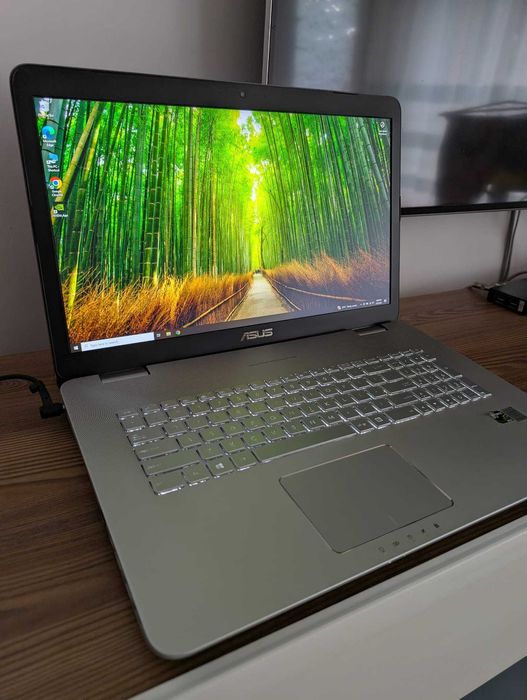 Laptop Asus 17,3 inch, FHD, i7-4710HQ, 8 GB RAM, GeForce gtx 850m 4 GB, 1 TB HDD + 240 GB SSD