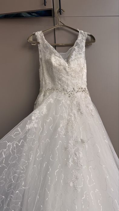 свадебное платье со шлейфом