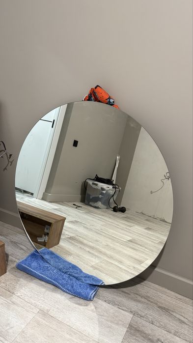 Зерколо +полочка