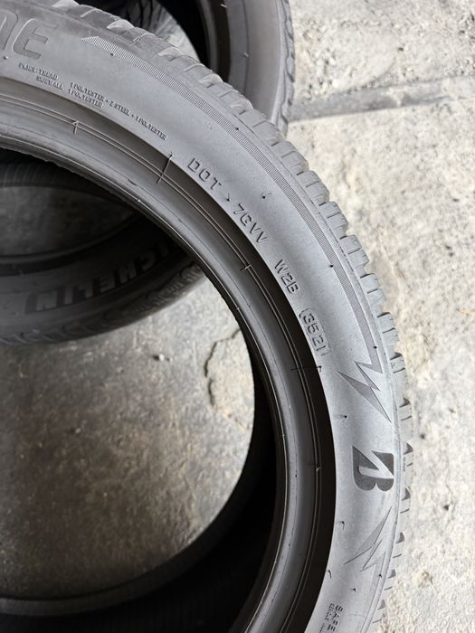 4 anvelope iarna 235/45/18 , Bridgestone , DOT 2022 !