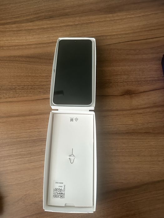 Чисто нов Samsung A16 128 GB