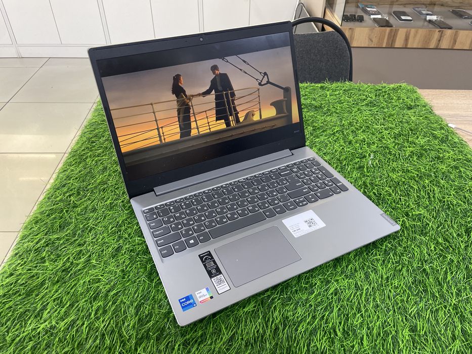 Ноутбук Lenovo 256 ГБ