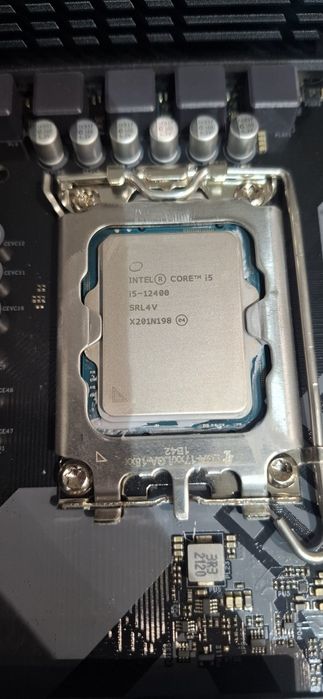 I5 12400+ ASRock B660 PRO RS