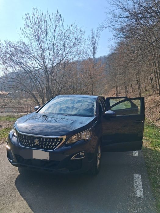 Vând  PEUGEOT 3008 1.5 HDI 131 CP