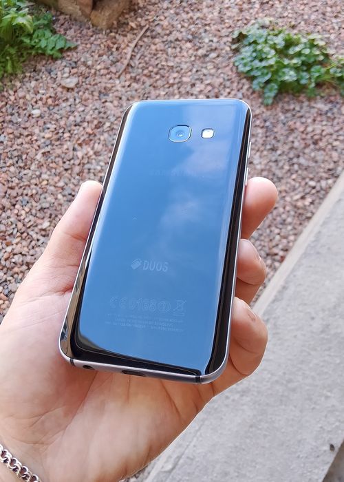 Samsung A3 2017 ideal