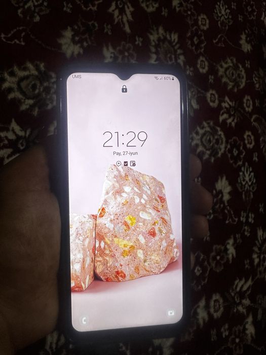 Самсунг М13 Samsung