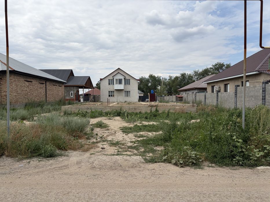 Продам участок с фундаментом