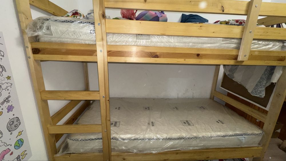 Двухярусная кровать