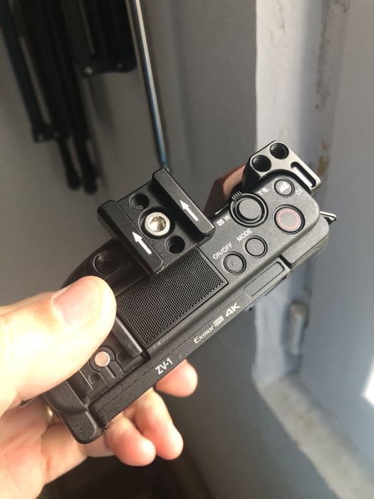 Sony ZV 1 cu cage