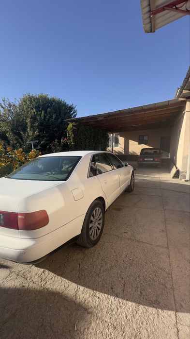 Audi A8 2.8 Quattro