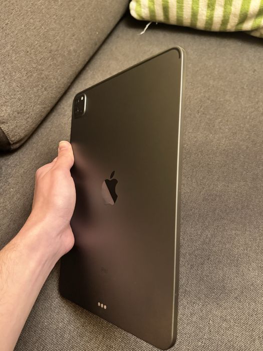 IPad Pro 2nd generation, space gray, 128GB ПЛЮС БЕЗПЛАТЕН APPLE PENCIL