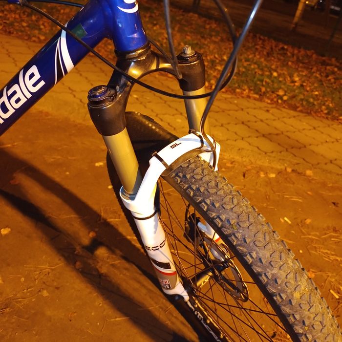 Furca recon aer si frane shimano xt