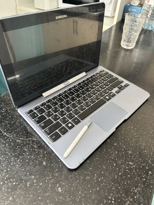 Продам срочно ноутбук