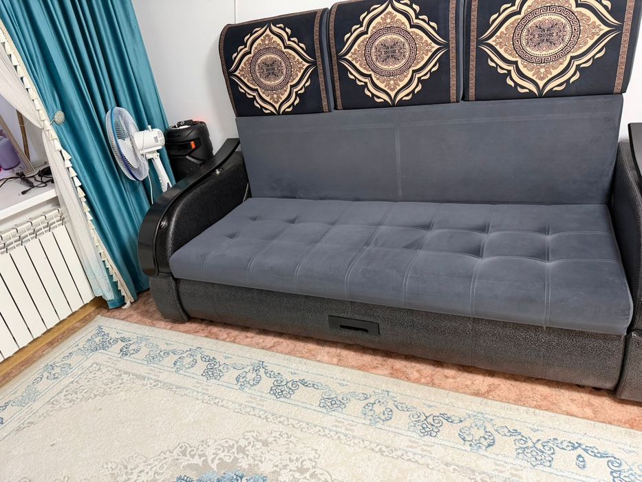 Продам диван размер 2.3м