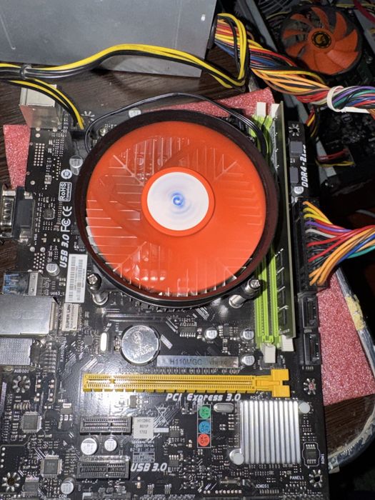 H110+ Intel core I3 6100 + ddr 4 (4) ram