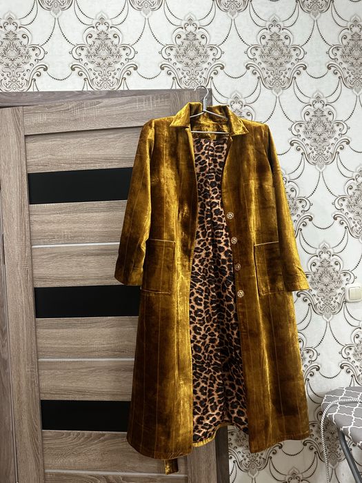 Тігілген Тренч новый